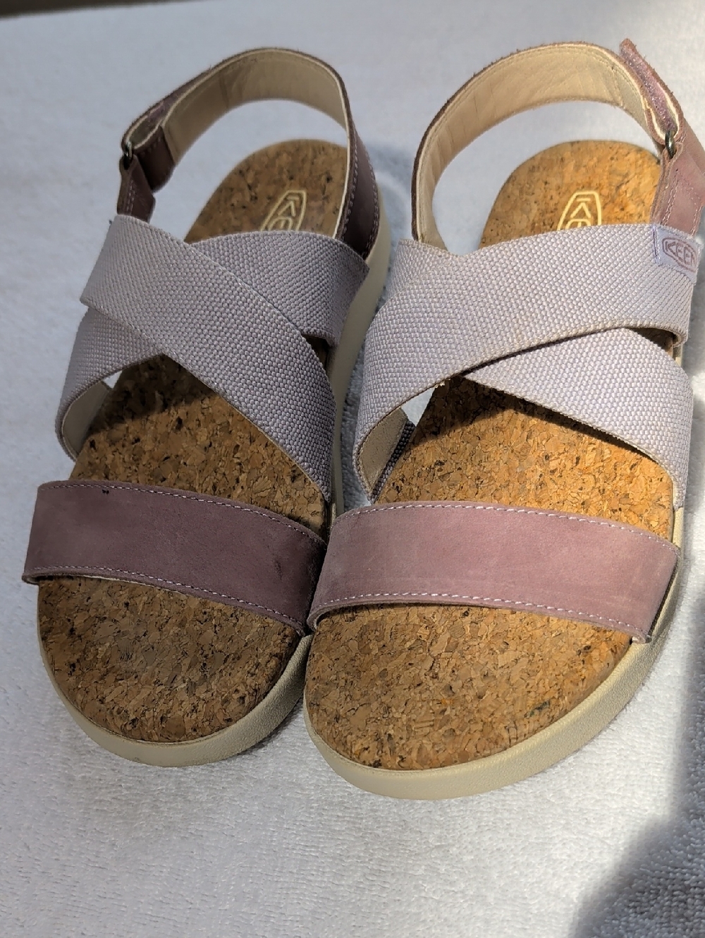 Keen Elle criss cross sandals Thistle/Toadstool sz 8.5